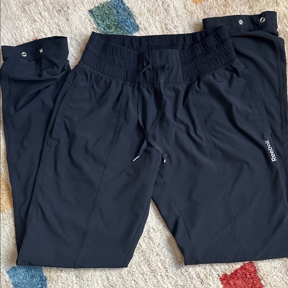 Reebok Pants - Reebok Black Athletic Wind & Water Resistant Pants